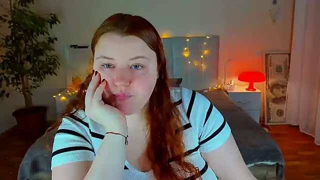 PolinaSalvatore online show from February 20, 2026, 7:14 pm