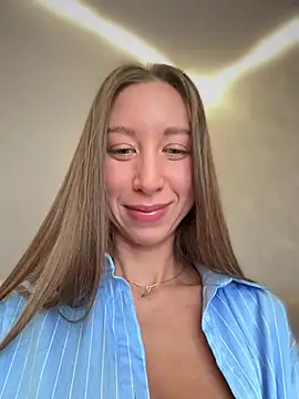 EvaCatt online show from February 2, 2026, 3:38 am