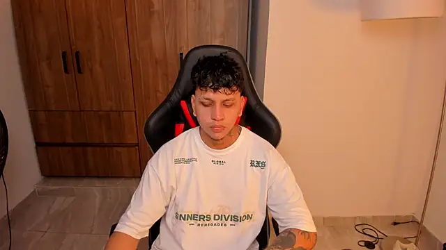 Jake simons online show from September 23, 2025, 1:41 am