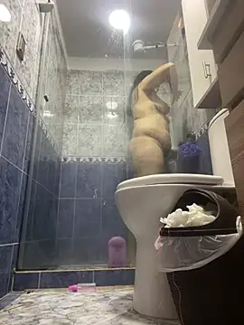 andreaisis2 online show from February 25, 2025, 2:33 pm