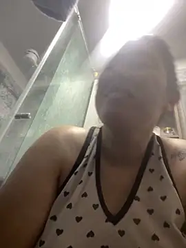 andreaisis2 online show from March 17, 2025, 4:43 pm