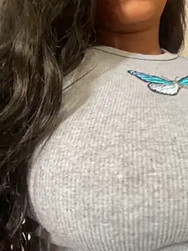 Snapshot of bea3liz chatting on January 12, 2025, 6:27 pm bea3liz online show from January 12, 2025, 6:27 pm