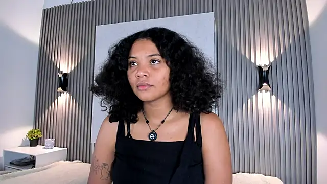 Zafiiraa online show from February 4, 2026, 12:22 pm