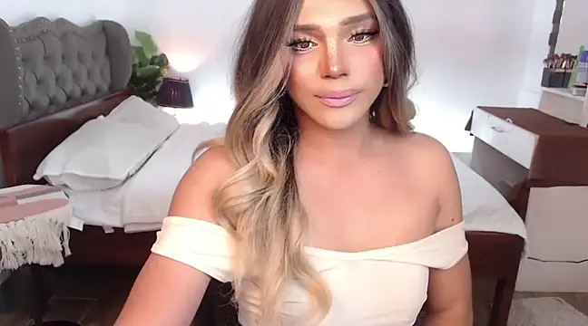 liaa lurrecams online show from February 20, 2025, 5:07 pm