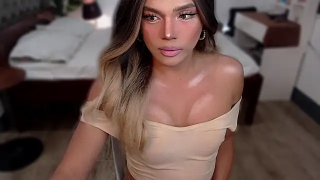 liaa lurrecams online show from July 16, 2026, 10:10 am