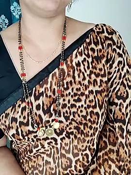 Indian desi wife online show from October 4, 2025, 4:49 pm