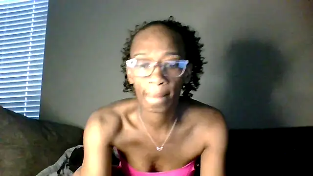 sweetsexiecool7 online show from January 11, 2026, 10:26 pm