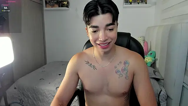 santy7v7 online show from November 25, 2025, 1:22 pm