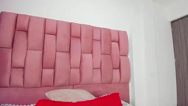 Lia sarahi online show from January 6, 2026, 12:31 pm