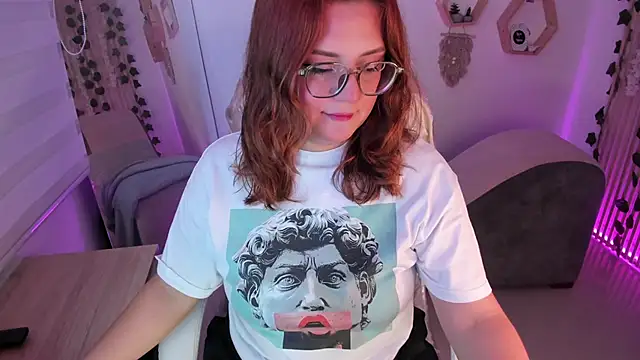 paulinacostello online show from February 22, 2025, 1:35 pm