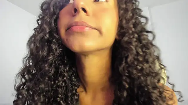 Snapshot of khaliope chatting on April 18, 2026, 7:58 pm khaliope online show from April 18, 2026, 7:58 pm