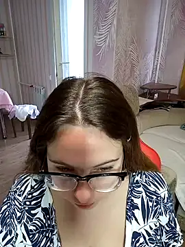 DienkaGreen online show from December 7, 2024, 4:09 am