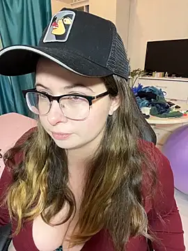 DienkaGreen online show from February 1, 2026, 2:04 pm