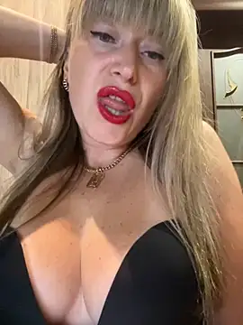 Kittenforyou online show from October 7, 2025, 10:07 pm