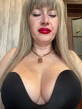 Kittenforyou online show from April 9, 2026, 11:04 am