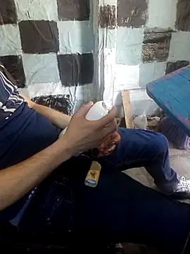 Wero4200 online show from April 4, 2026, 6:05 pm