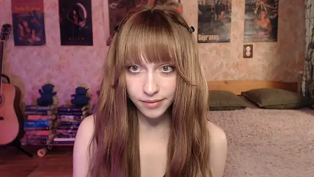 Friendly Ellie online show from May 9, 2026, 12:27 am