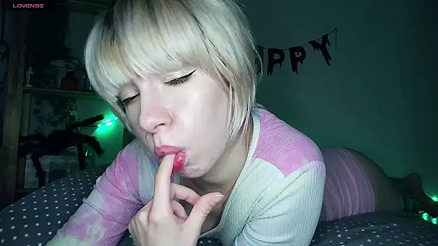 Snapshot of cruellagoth666 chatting on December 2, 2024, 3:36 pm cruellagoth666 online show from December 2, 2024, 3:36 pm