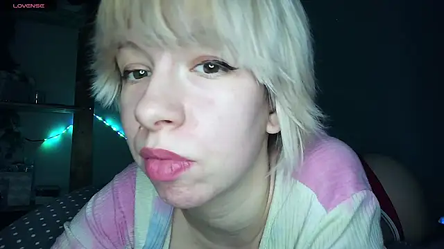 Snapshot of cruellagoth666 chatting on December 10, 2024, 7:00 pm cruellagoth666 online show from December 10, 2024, 7:00 pm