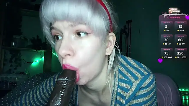 Snapshot of cruellagoth666 chatting on December 23, 2024, 3:55 pm cruellagoth666 online show from December 23, 2024, 3:55 pm