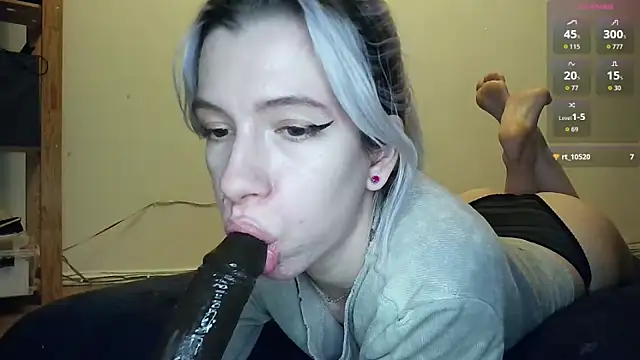 Snapshot of cruellagoth666 chatting on July 17, 2026, 10:47 pm cruellagoth666 online show from July 17, 2026, 10:47 pm