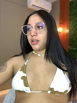 Amandanauty online show from December 21, 2024, 6:09 am