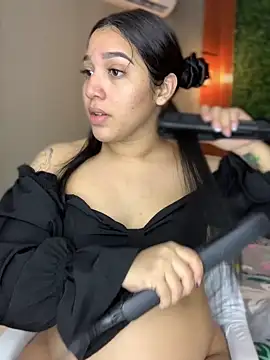 Amandanauty online show from December 31, 2024, 9:28 pm