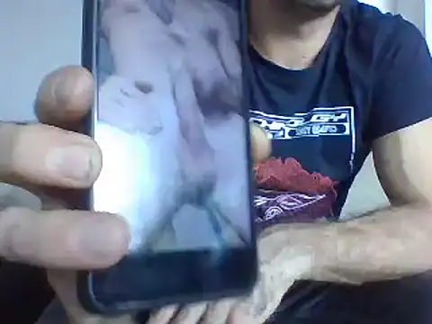 aroj95 online show from September 11, 2025, 3:56 pm