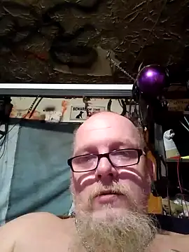 Snapshot of Kevinmc1d chatting on October 18, 2025, 3:57 pm Kevinmc1d online show from October 18, 2025, 3:57 pm