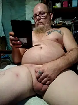 Snapshot of Kevinmc1d chatting on November 3, 2025, 4:41 pm Kevinmc1d online show from November 3, 2025, 4:41 pm