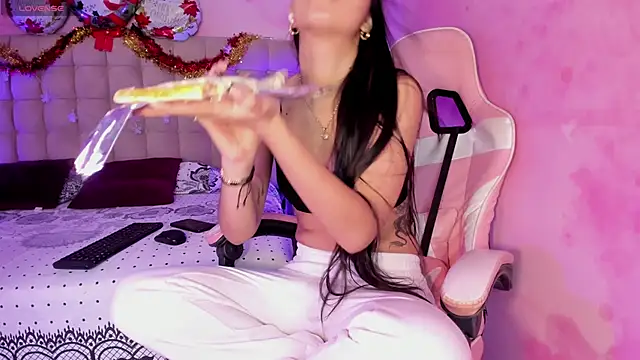 IvySanders1 online show from December 26, 2024, 3:59 am