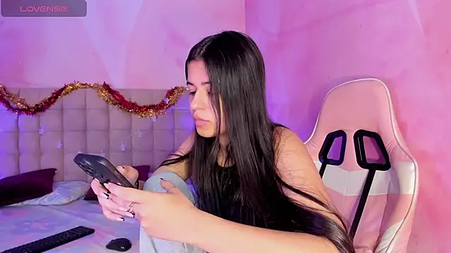 IvySanders1 online show from December 30, 2024, 3:25 am