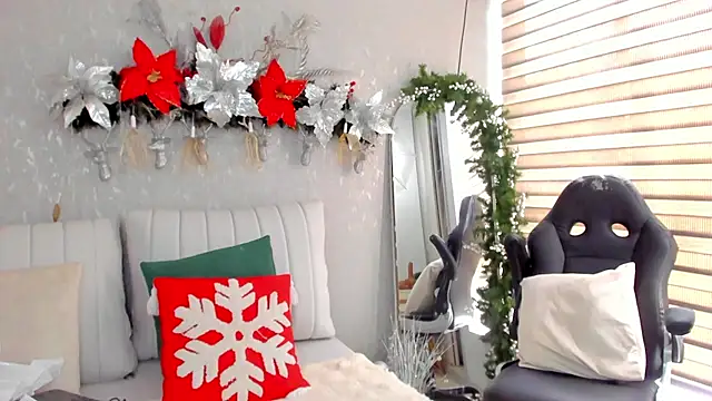 EmmaFerrary online show from January 7, 2026, 4:31 pm