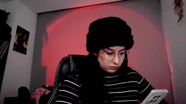 Scarlett Sen online show from October 25, 2025, 2:02 pm