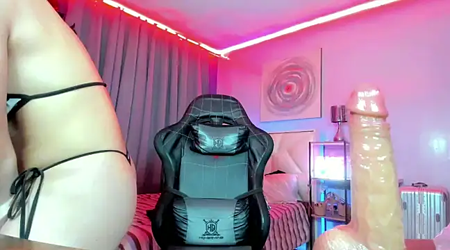 Amethyst ts online show from January 3, 2025, 1:38 am