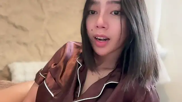 GenesisCastillano online show from March 5, 2026, 2:29 am