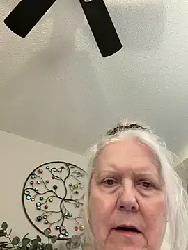 Snapshot of Kaitlyn_Winters chatting on January 14, 2026, 6:57 pm Kaitlyn Winters online show from January 14, 2026, 6:57 pm