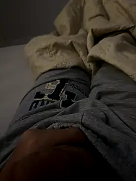 MAHKE12 online show from October 10, 2025, 10:42 pm