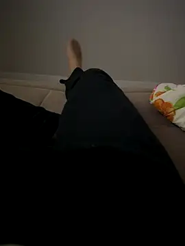 MAHKE12 online show from October 26, 2025, 9:21 pm