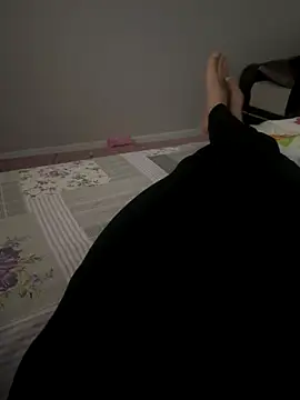 MAHKE12 online show from November 30, 2025, 9:08 pm