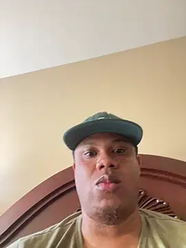 Iced cloudz online show from April 10, 2026, 6:01 pm