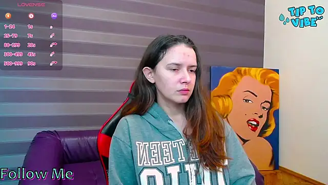 iris nikhols online show from October 24, 2025, 11:34 pm