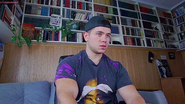 Arilas  online show from September 27, 2025, 6:29 am