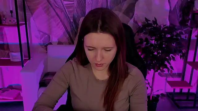 JennyDens online show from December 12, 2024, 5:42 am