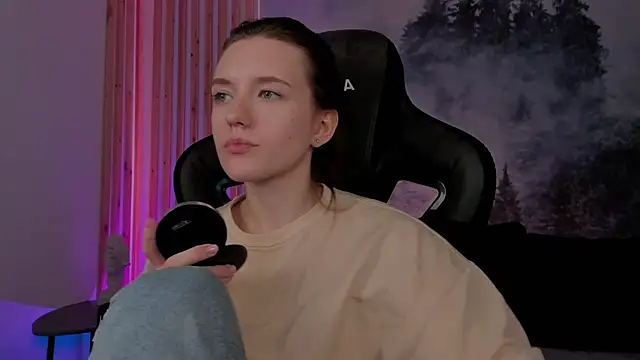 JennyDens online show from December 17, 2024, 9:07 am