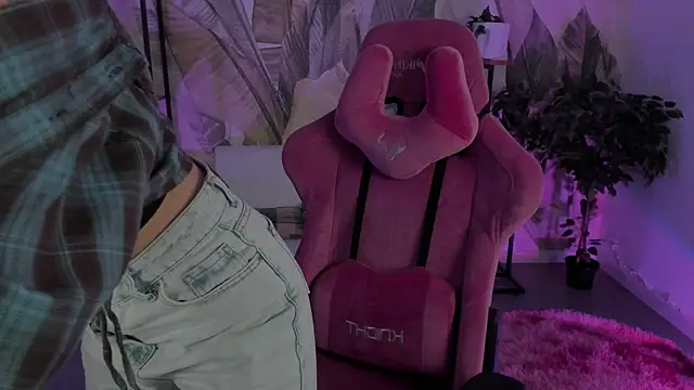 JennyDens online show from September 9, 2025, 11:43 am