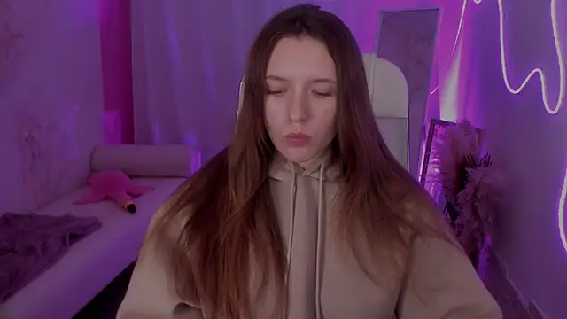 JennyDens online show from November 12, 2025, 5:24 pm