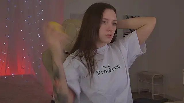 JennyDens online show from February 2, 2026, 3:33 pm