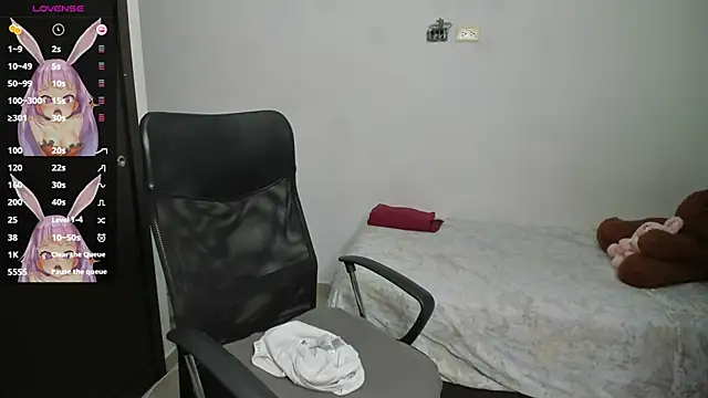 evelyx69x online show from December 21, 2024, 5:36 am