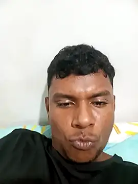 Snapshot of SmartNigga chatting on October 23, 2025, 4:06 pm SmartNigga online show from October 23, 2025, 4:06 pm